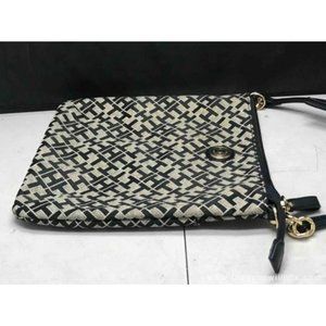 Tommy Hilfiger Cross Body Handbag